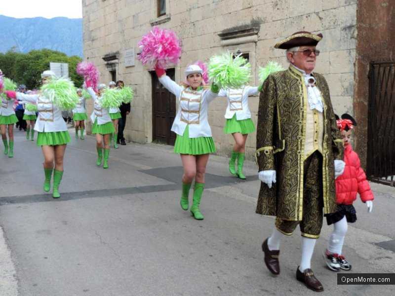 Отдых в Черногории: Карнавал в Прчане (Prcanj): как это было