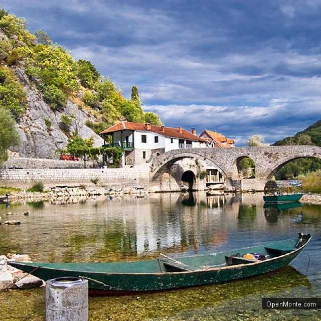 О Черногории: заголовок