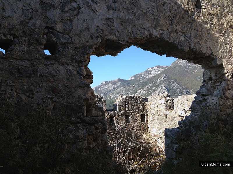 Фото Черногории: Восхождение к крепости Хай-Нехай 16 ноября