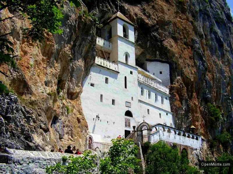 О Черногории: монастырь Острог в Черногории