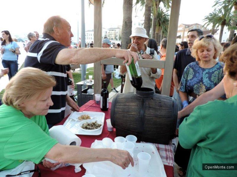 Проживание в Черногории: Что такое Žućenica fest  или фестиваль одуванчиков в Черногории