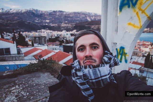 Фото Черногории: О Черногории: Черногорская солянка: красные горы, старый рояль и лысая женщина