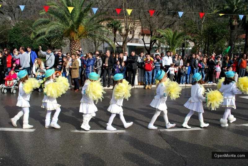 Фото Черногории: Зимний карнавал в Которе-2014
