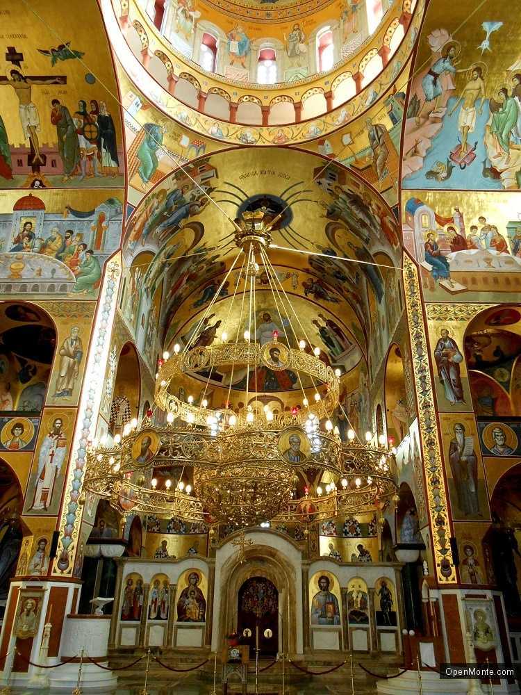 О Черногории: Кафедральный храм Воскресения Христова в Подгорице
