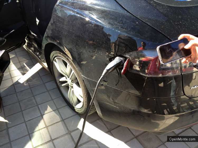 Проживание в Черногории: Электрический автомобиль Tesla S в Черногории: как это было
