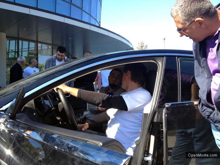 Проживание в Черногории: Электрический автомобиль Tesla S в Черногории: как это было